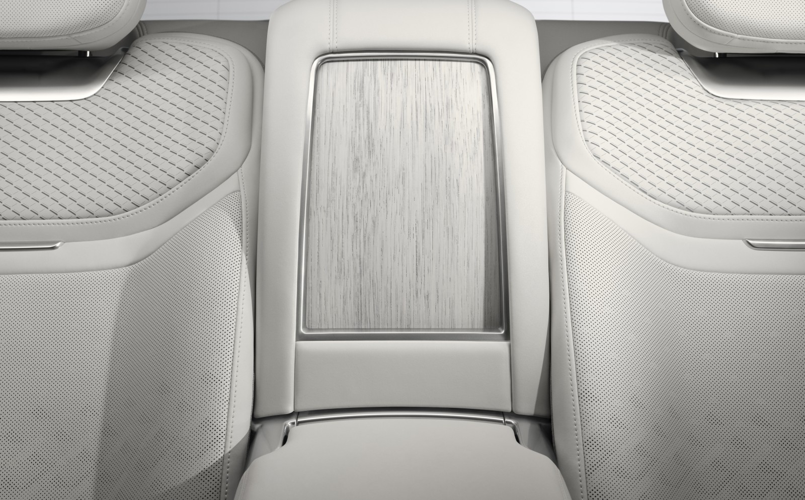 Range Rover SV Ultra Pushes the Flagship SUV Further Into Luxury Territory